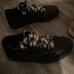 Travis Scott’s Size 11