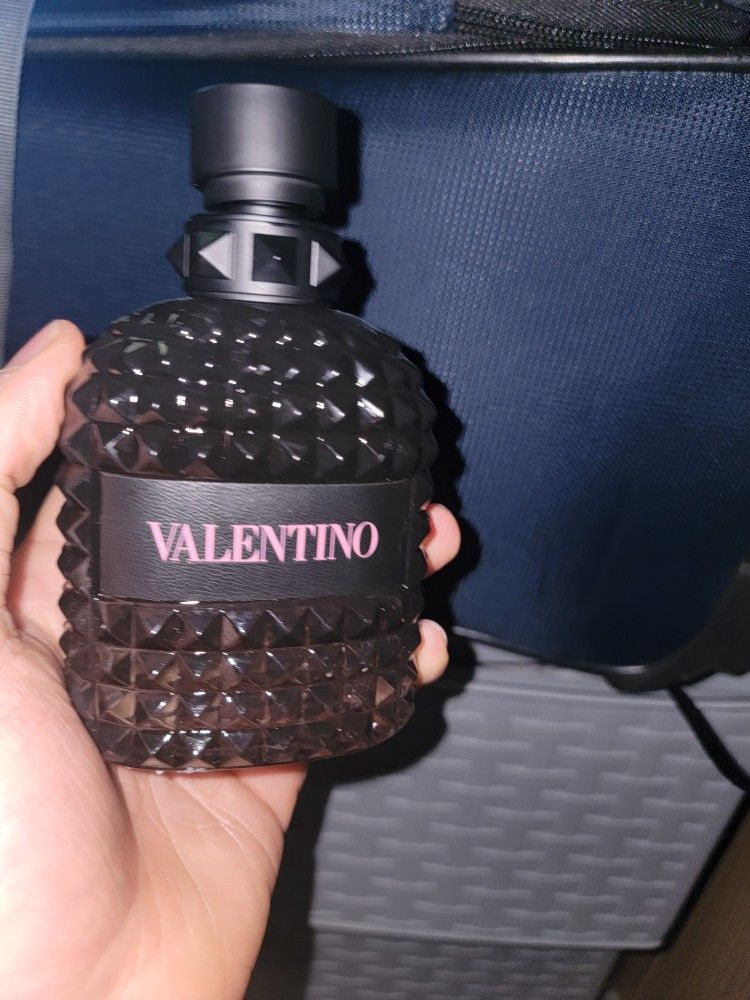 Valentino Uomo Born Im Roma