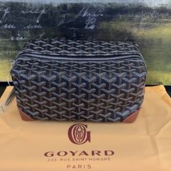 Designer Brown Men’s Toiletry Bag 