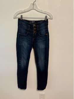 Bundle of 2 No Boundaries Skinny Jeans Size 3 (High-Rise & Mid-Rise)