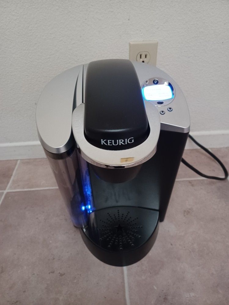 Keurig K Supreme Single Serve K-Cup Pod Coffee Maker White