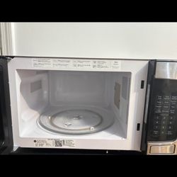GE 2.0 Cu Ft Microwave 