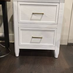 Nightstand 