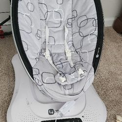 4 Moms Baby Swing