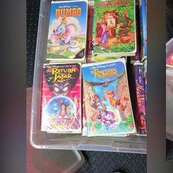 Disney And More 30 + VCR VIDEO TAPES