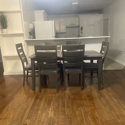 6 Seat Dining Table 