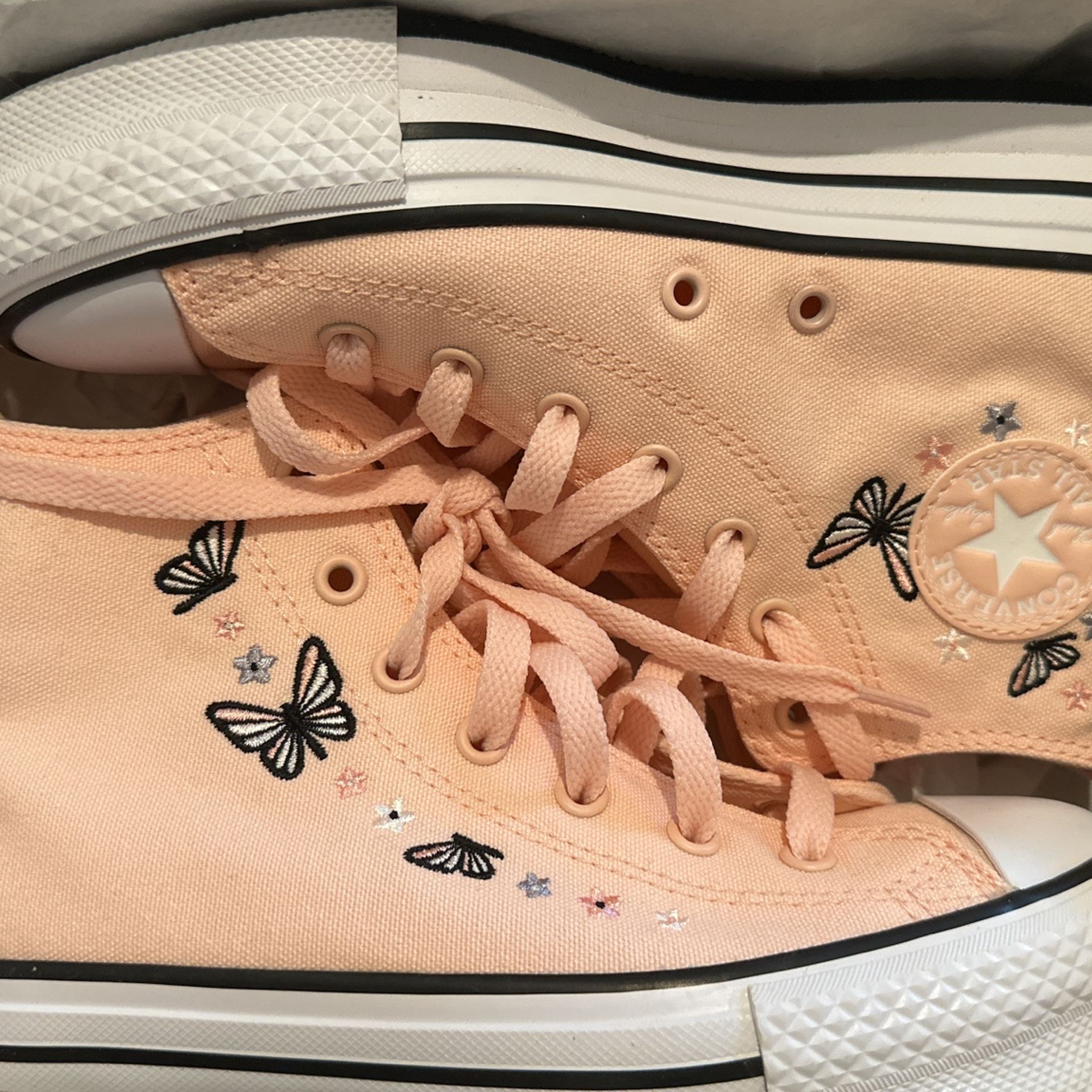 Soft Peach converse