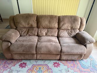 Double recliner couch