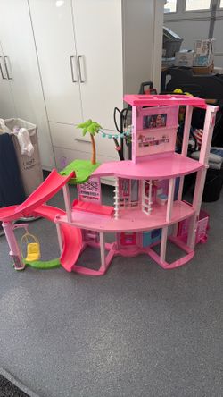 Barbie Dreamhouse