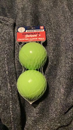 Sweet spot Dominate The Backyard Faceted Curve Ball Color Green 2 Pack New Sealed Baseball 