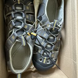 Keen Men's Newport H2 Water Sandals-size-12