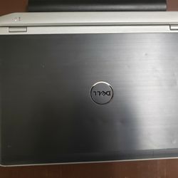 Dell Latitude E6220 Laptop w/ charger