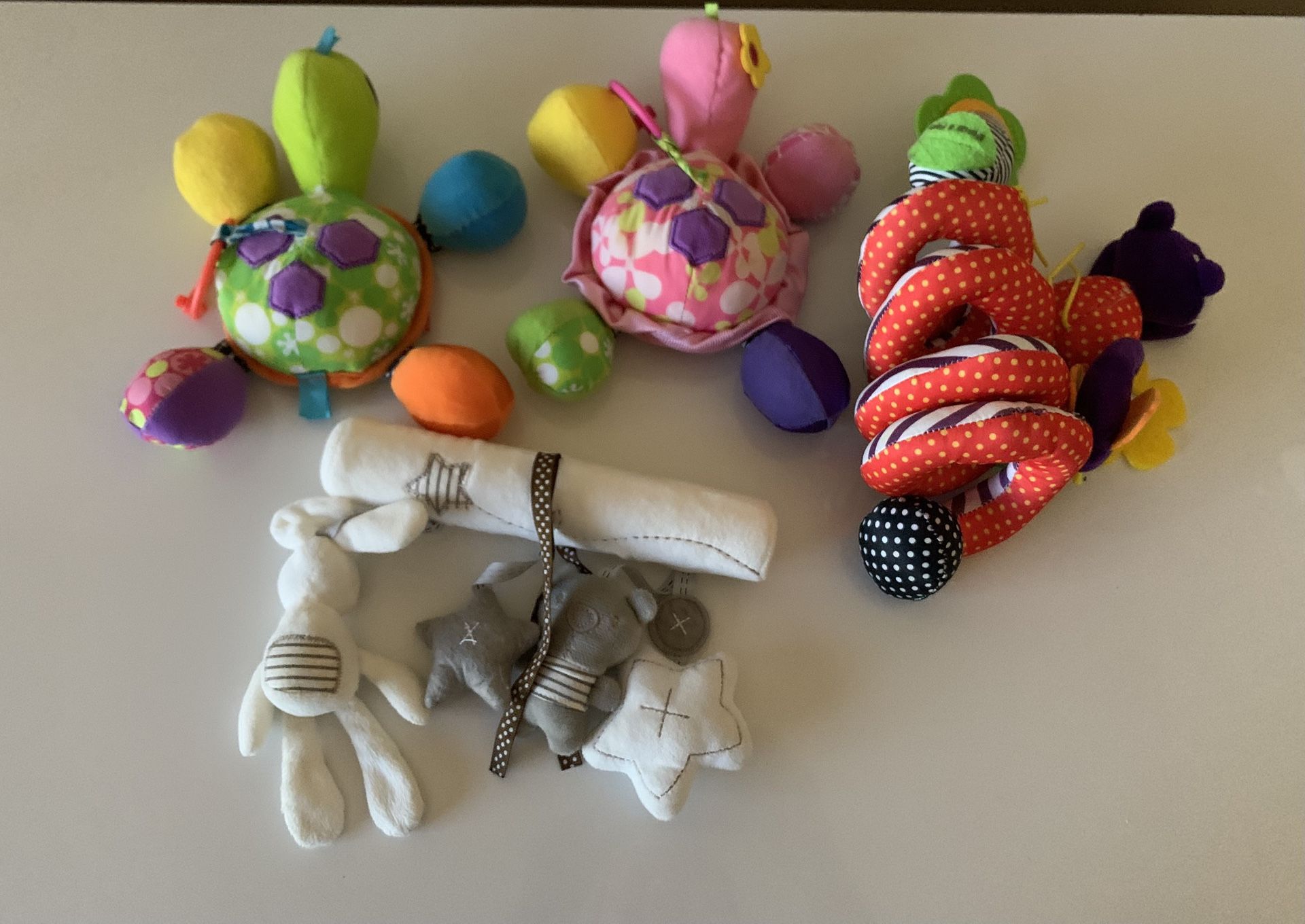 Baby Boy Girl Rattle Toys Stroller Crib Car Seat Toys