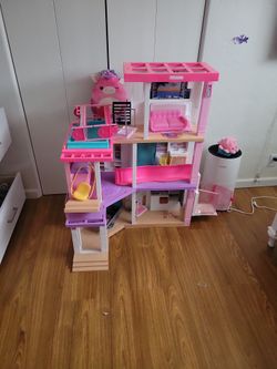 Barbie Dream House