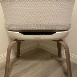 Graco smartsense soothing baby bassinet Luna