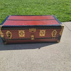 Vintage Trunk