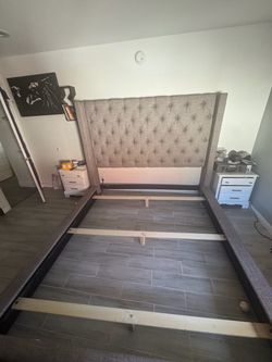 Bed frame - Cali King