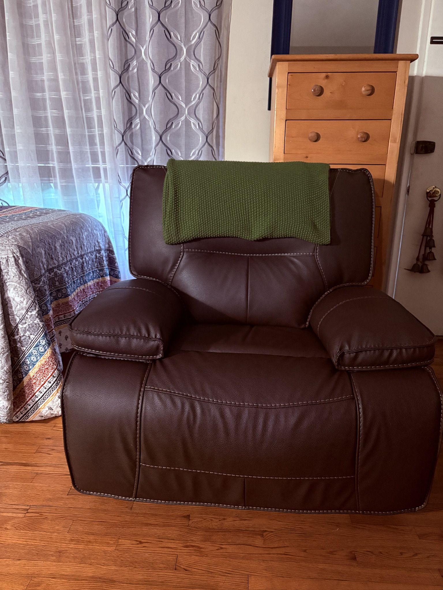 Like New, Brown Oversized, Wall Hugger, Power Recliner