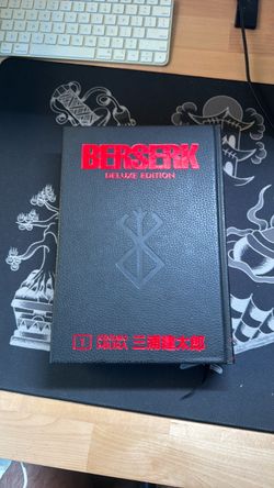 Berserk Manga Deluxe Edition Volume 1