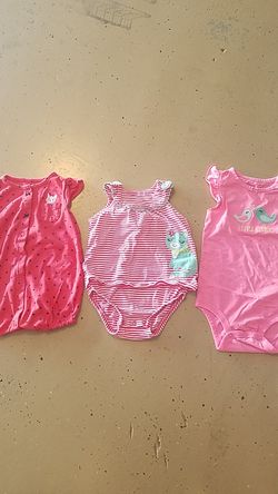 Baby girl's onesies size 18-24M by Carter's