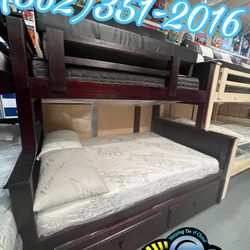 Twin Full Cherry Litera Cama Con Colchones Nuevos New Trundle 