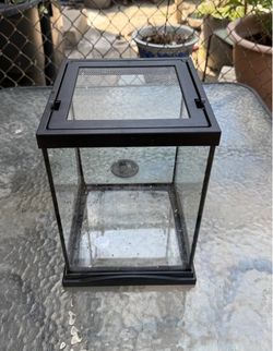 5.5-Gallon Glass Enclosure