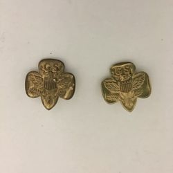 Vintage Goldtone Girl Scout Pin Brooch Quantity 2 