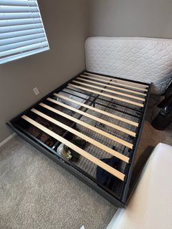 Queen Bed Frame w/ Drawers