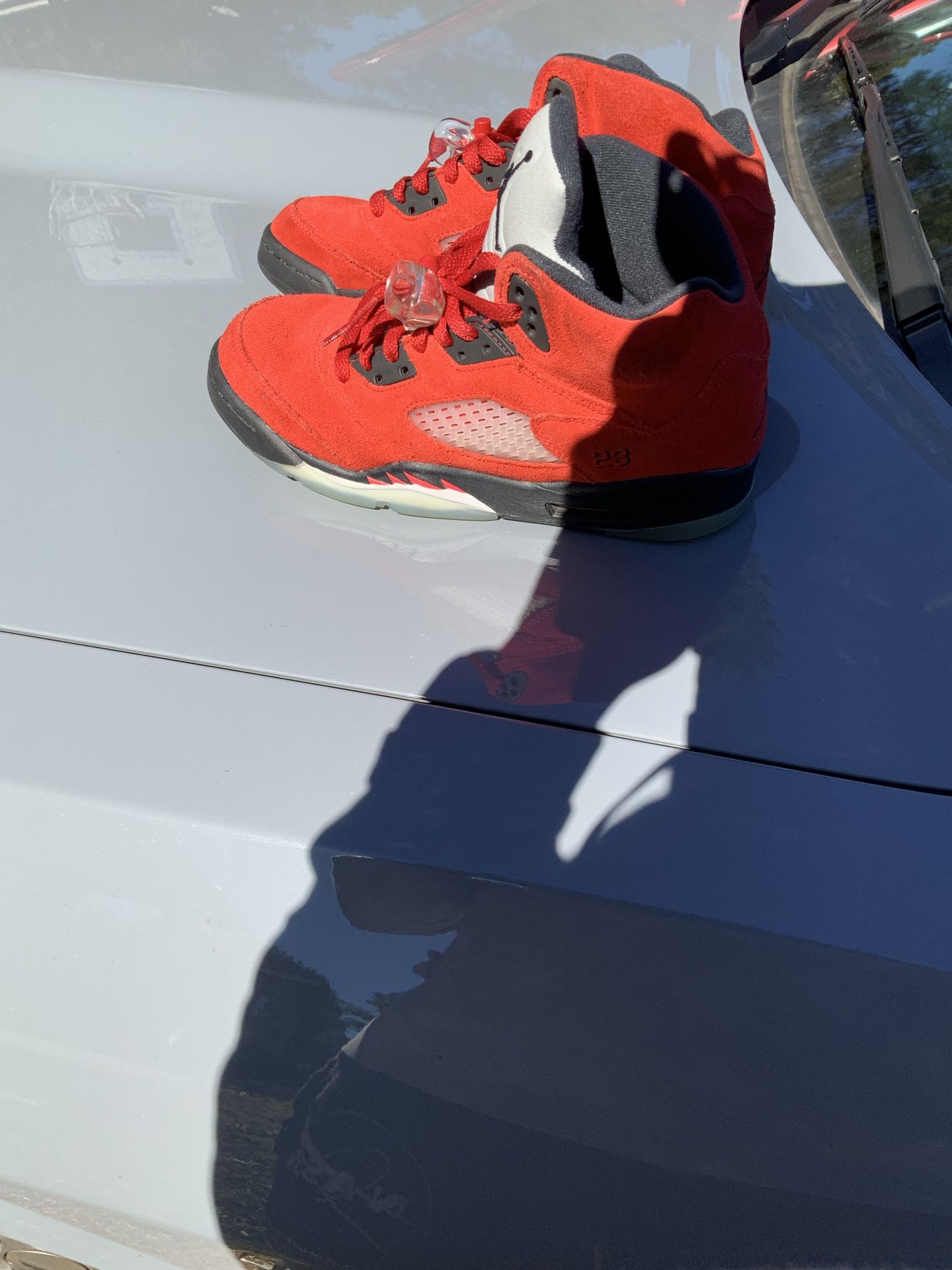 Jordan 4 Raging Bull Size 7