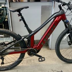 2022 Trek Powerfly FS 4 29 Inch Mountain Bike Bicycle E-bike Bosch Built Alpha Aluminum Frame 500 Miles Shimano Deore Brakes Ebike Outdoors Hobby