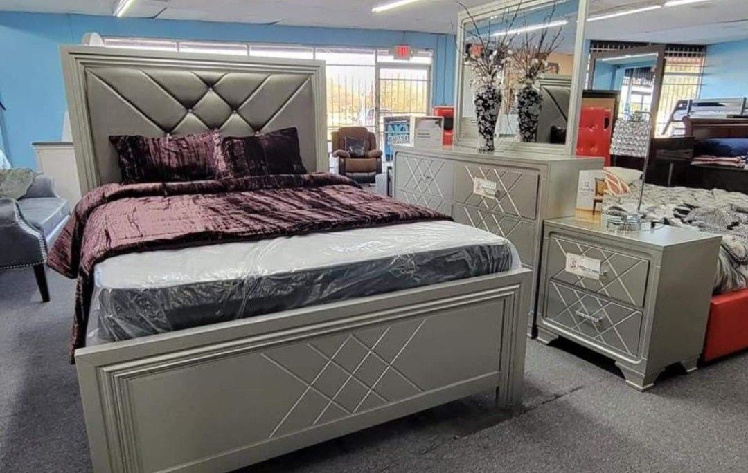 4pc Queen Bedroom Set 