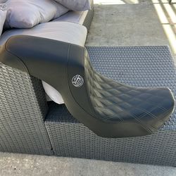 LD Dyna seat