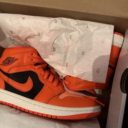 Air Jordan 1 (Orange)