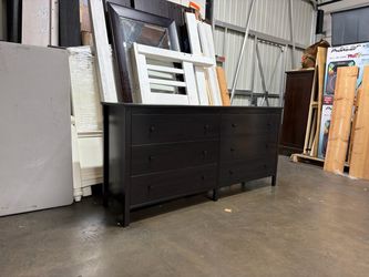 Dark Brown 6-Drawer Wood Dresser