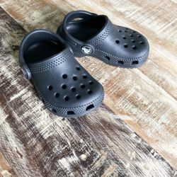 Toddler Crocs Size C5 Black In Great Shape 