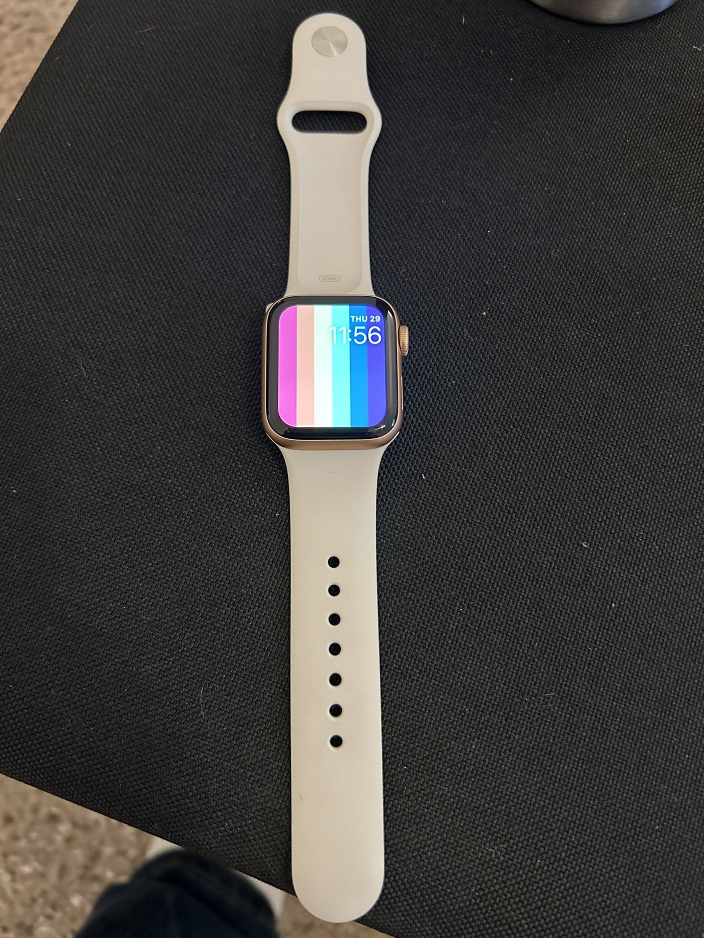 Apple Watch SE(1st Gen) Barely Used