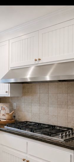 Mielle stove burners and stainless  Steel Under-Cabinet Range Hood and stove