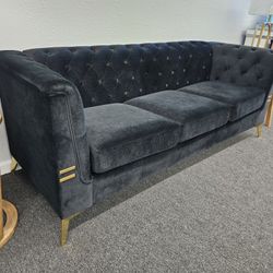 Black Tufted Sofa 