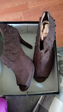 Women's shoe size 8