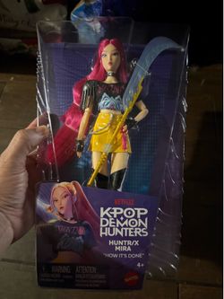 KPop Demon Hunters HUNTR/X Mira How It's Done Fashion Doll Mattel