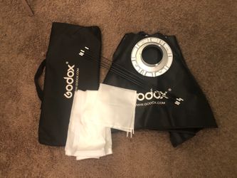Godox Softbox with Bowens Speed Ring and Grid (23.6 x 23.6)