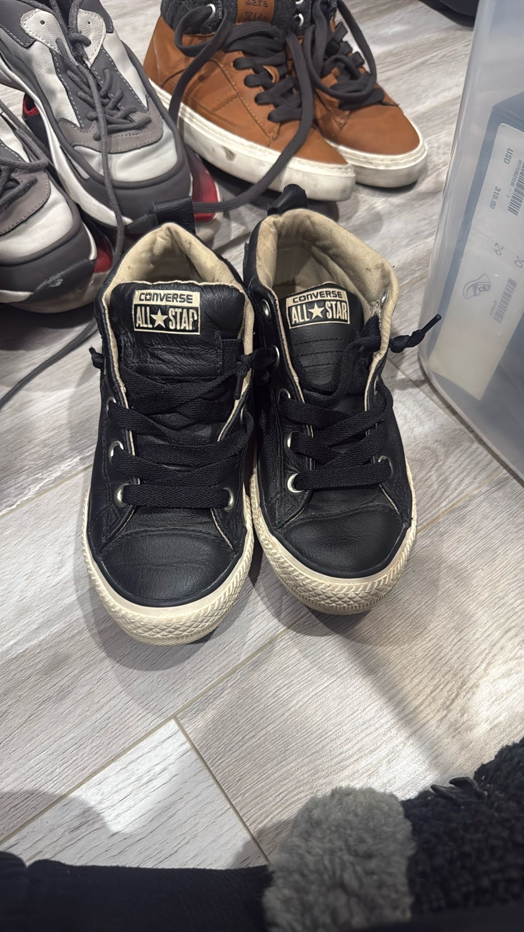 Boys Converse Shoes Size 2