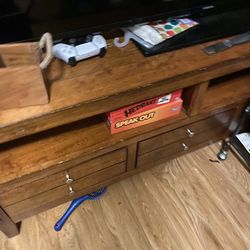 TV Consol and beige dresser/bureau for sale best offer takes it