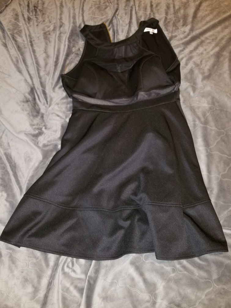 Black Sleeveless Flare Dress