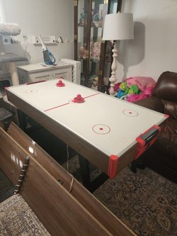 Air Hockey Table