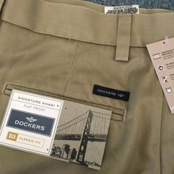 -New Men’s Dockers Pants