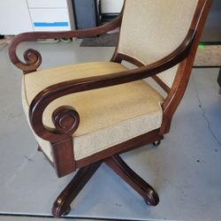 Solid Wood Swivel/Rolling Chairs 