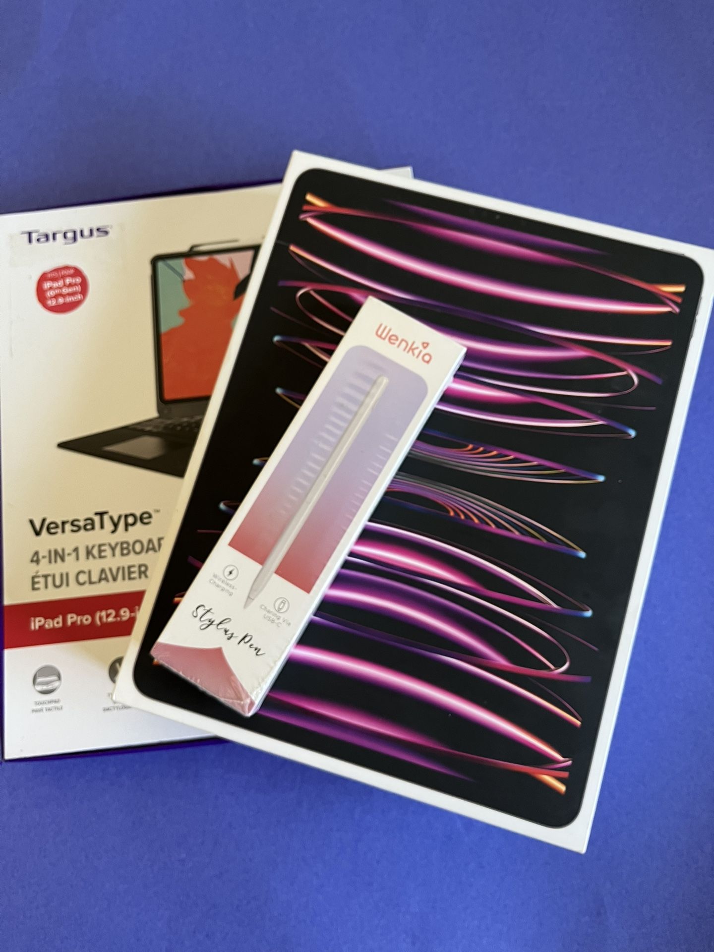 Apple iPad Pro 12.9” 6th Generation (M2 Chip / 2022 Model) 256gb with Pencil & Keyboard  case 