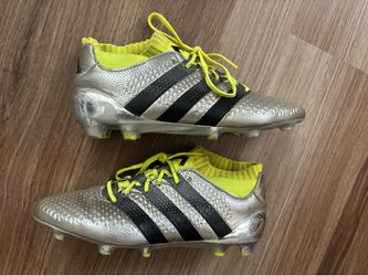 Adidas soccer cleats