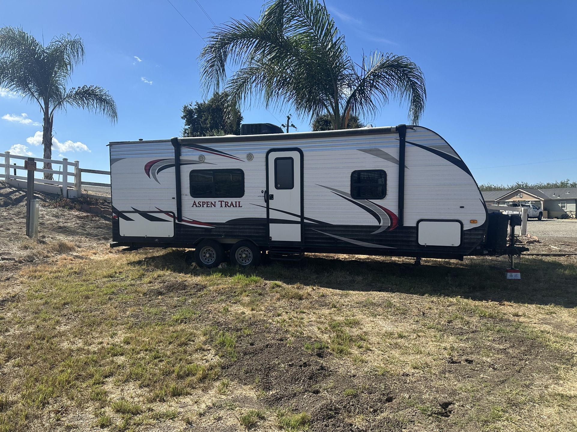 2015 Aspen Trail Camping Trailer